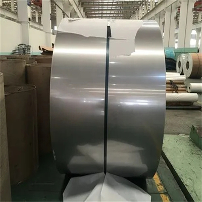 Chinesische Fabrik 430 Edelstahlspulen Dicke 0,6 mm 0,7 mm ASTM SS Spulen Streifen 1250 mm Spulenbreite