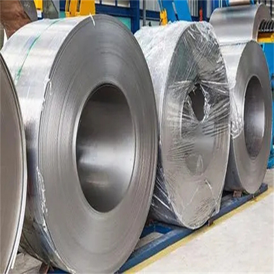 410 Edelstahlspulen ASTM Stanbdard Chinesische Fabrik Inoxspulen Streifen 0,7 mm 0,8 mm 0,9 mm Dicke 1200 mm Breite