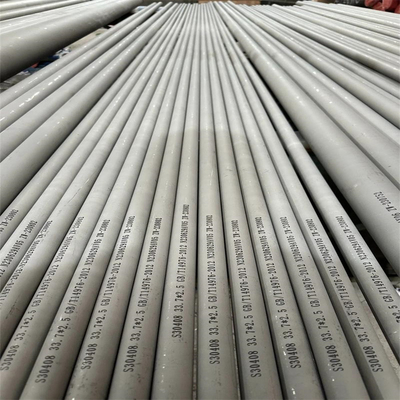 304 Rohre aus Edelstahl in Standard- oder kundenspezifischer Verbindung 0,8-100 mm Dicke für Langlebigkeit und Leistung